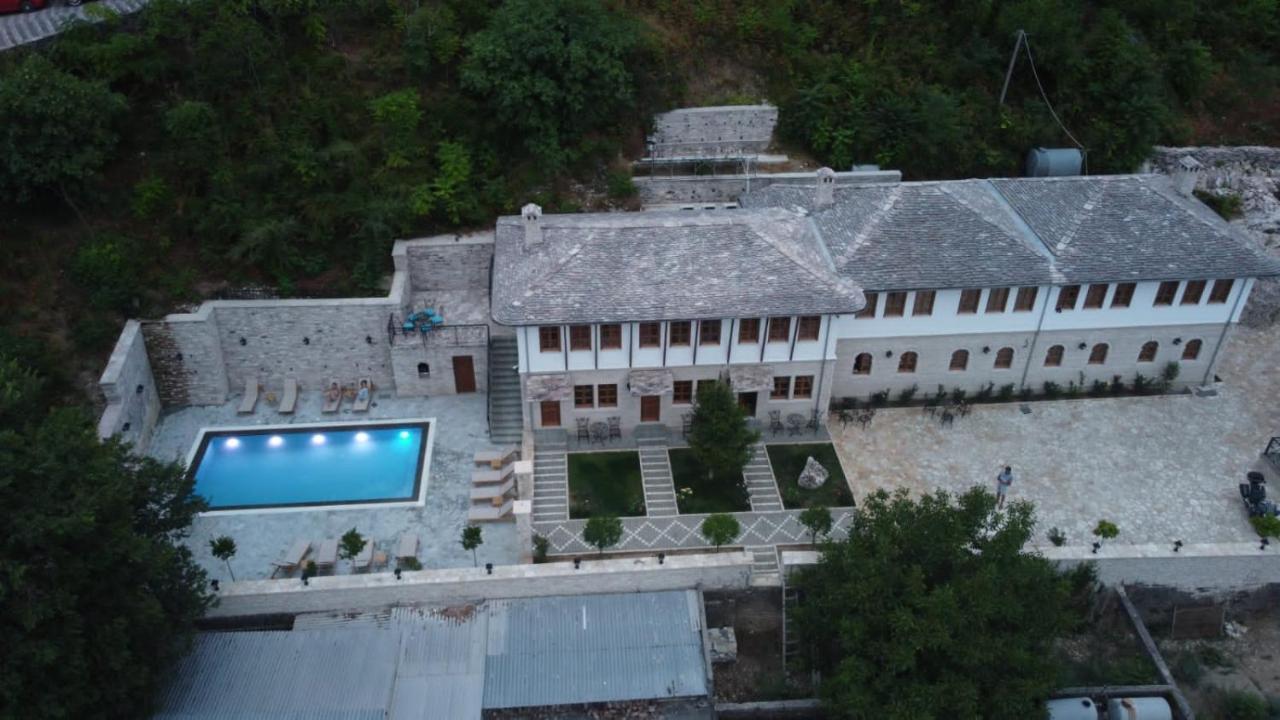 Rose Garden Hotel Gjirokastër Dış mekan fotoğraf