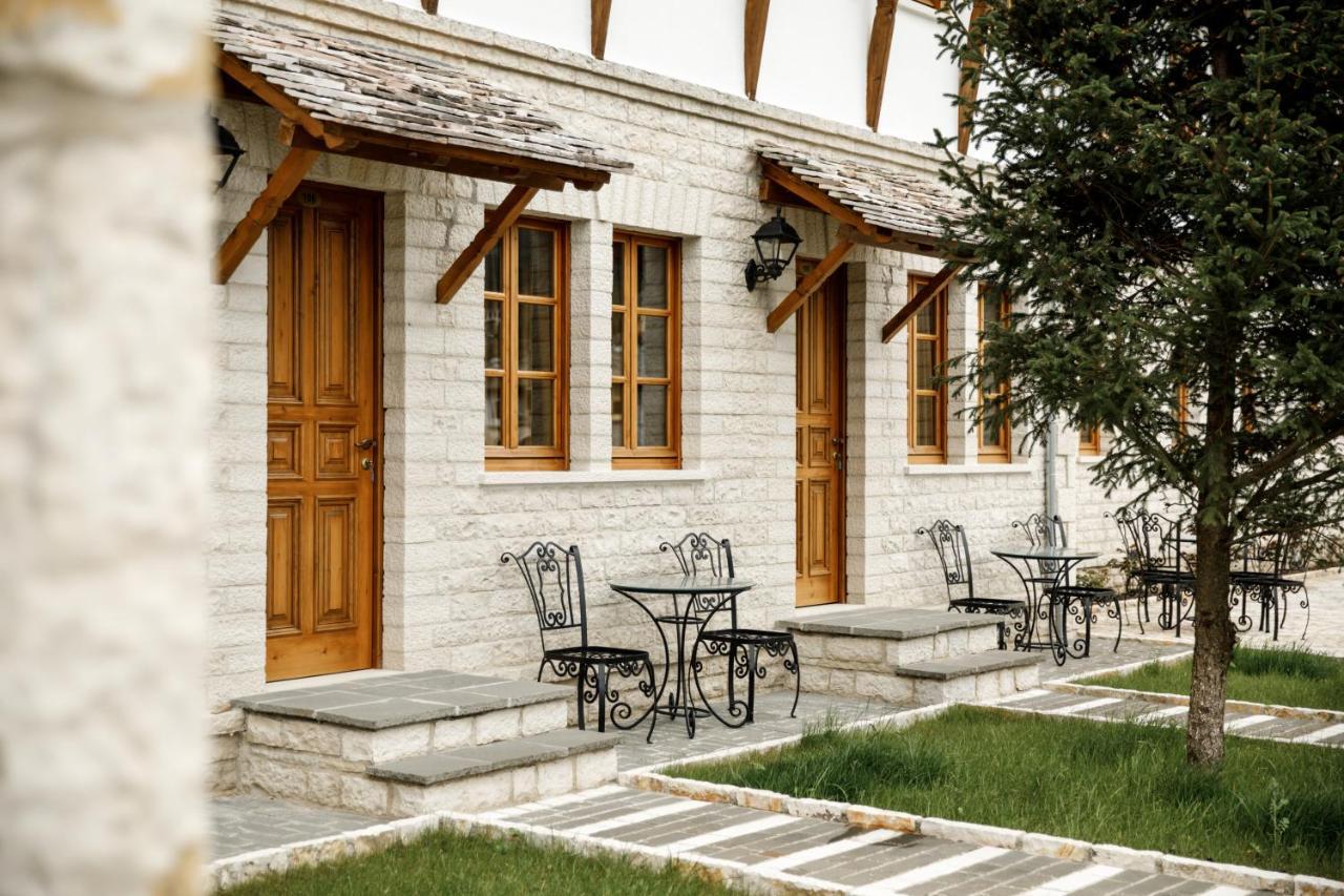 Rose Garden Hotel Gjirokastër Dış mekan fotoğraf