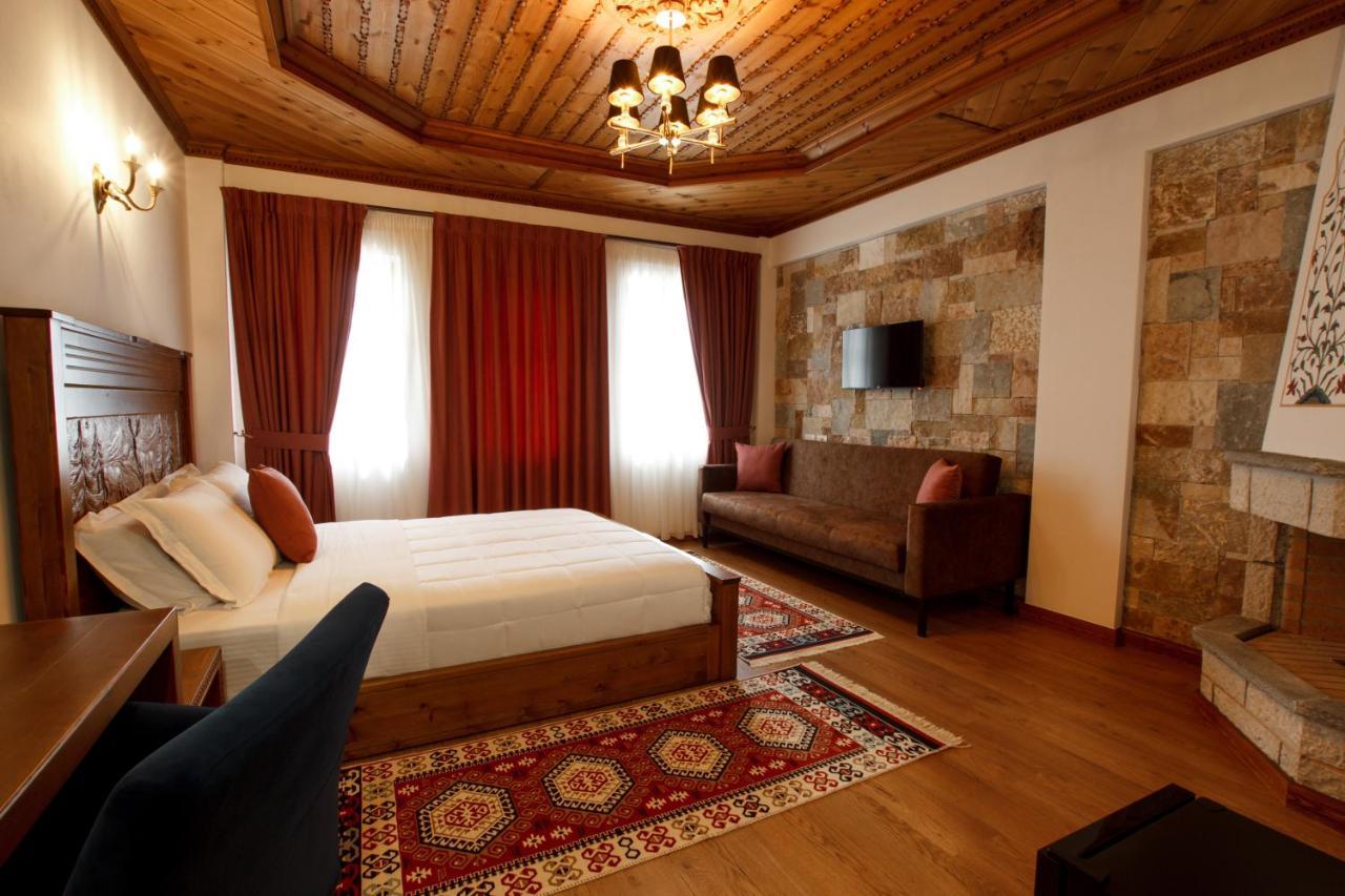 Rose Garden Hotel Gjirokastër Dış mekan fotoğraf